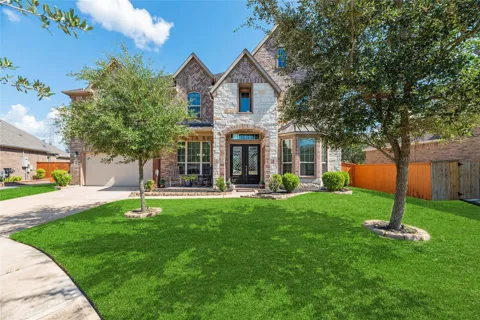 5806 Eden Crest Court