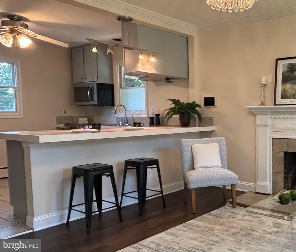 8469 MAIN AVENUE Pasadena, MD 21122