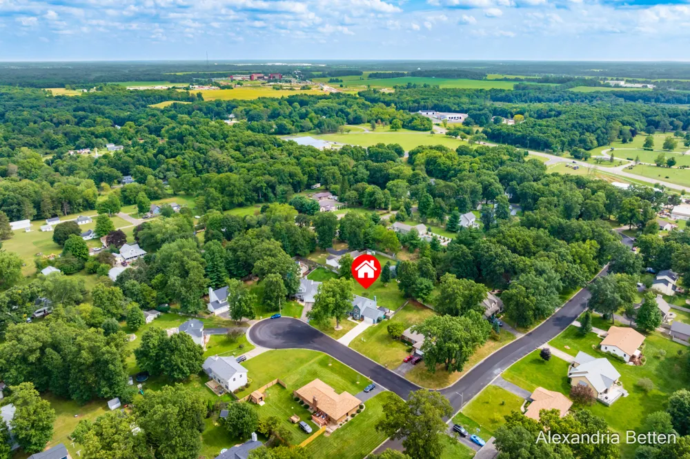306 Hidden Forest Lane Battle Creek, MI 49014