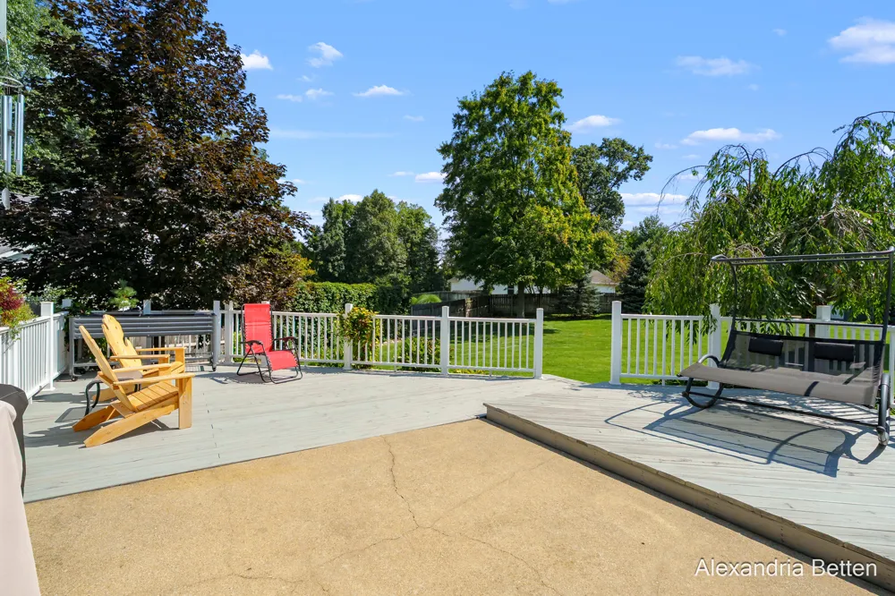 306 Hidden Forest Lane Battle Creek, MI 49014