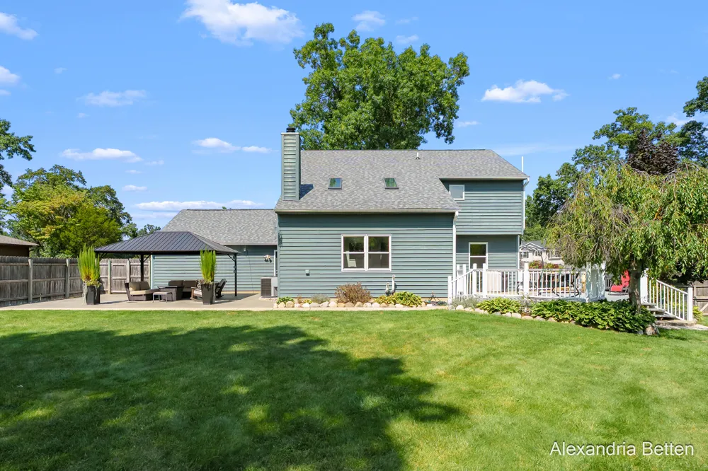 306 Hidden Forest Lane Battle Creek, MI 49014