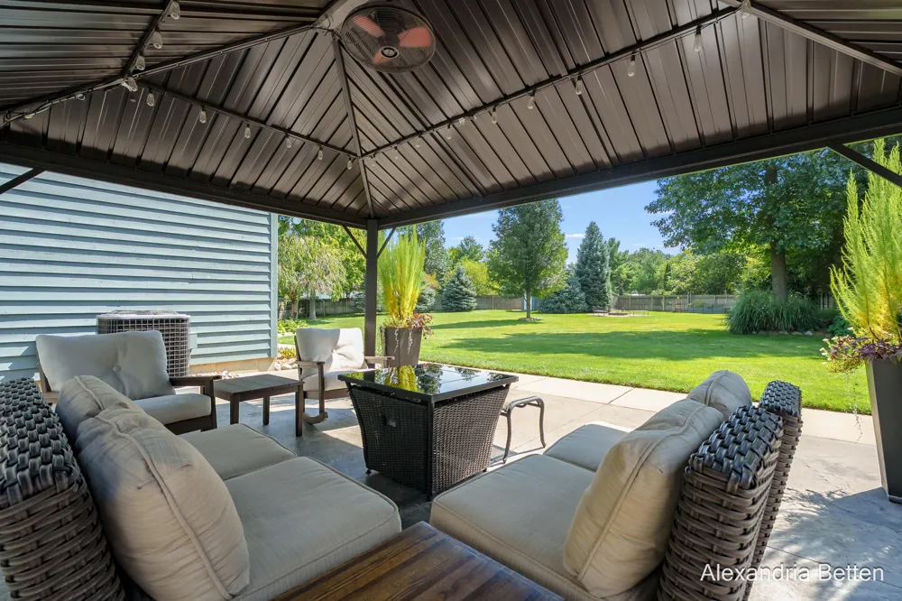 306 Hidden Forest Lane Battle Creek, MI 49014