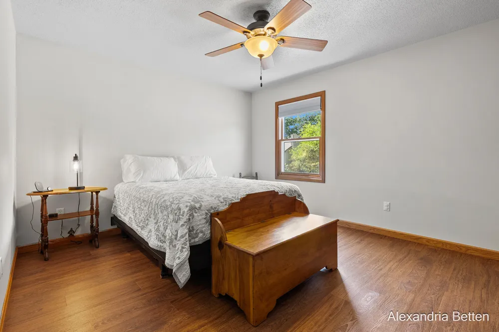 306 Hidden Forest Lane Battle Creek, MI 49014