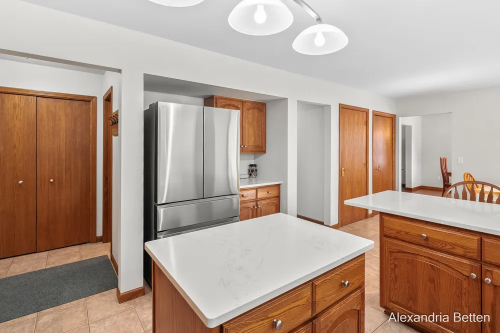 306 Hidden Forest Lane Battle Creek, MI 49014