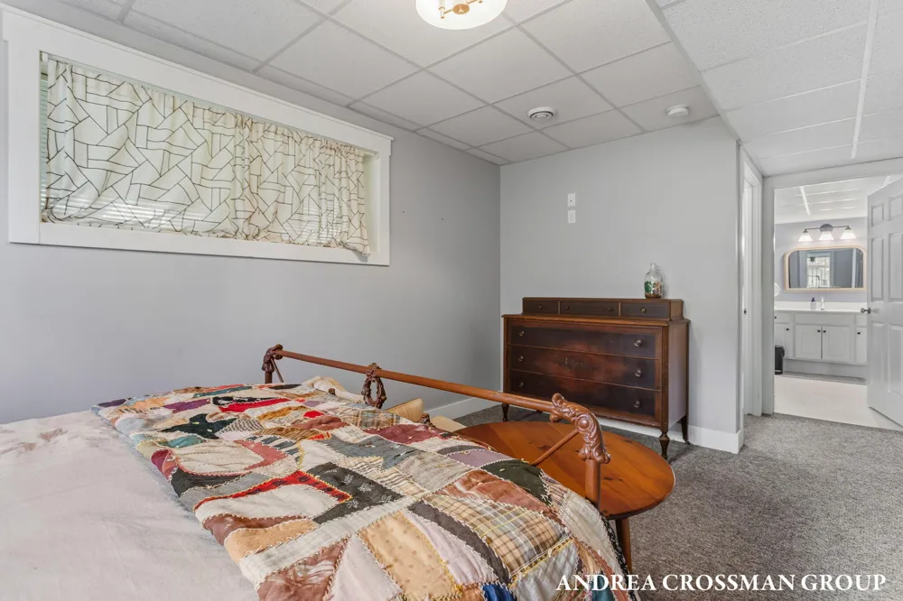 1094 68th Street SE Grand Rapids, MI 49508