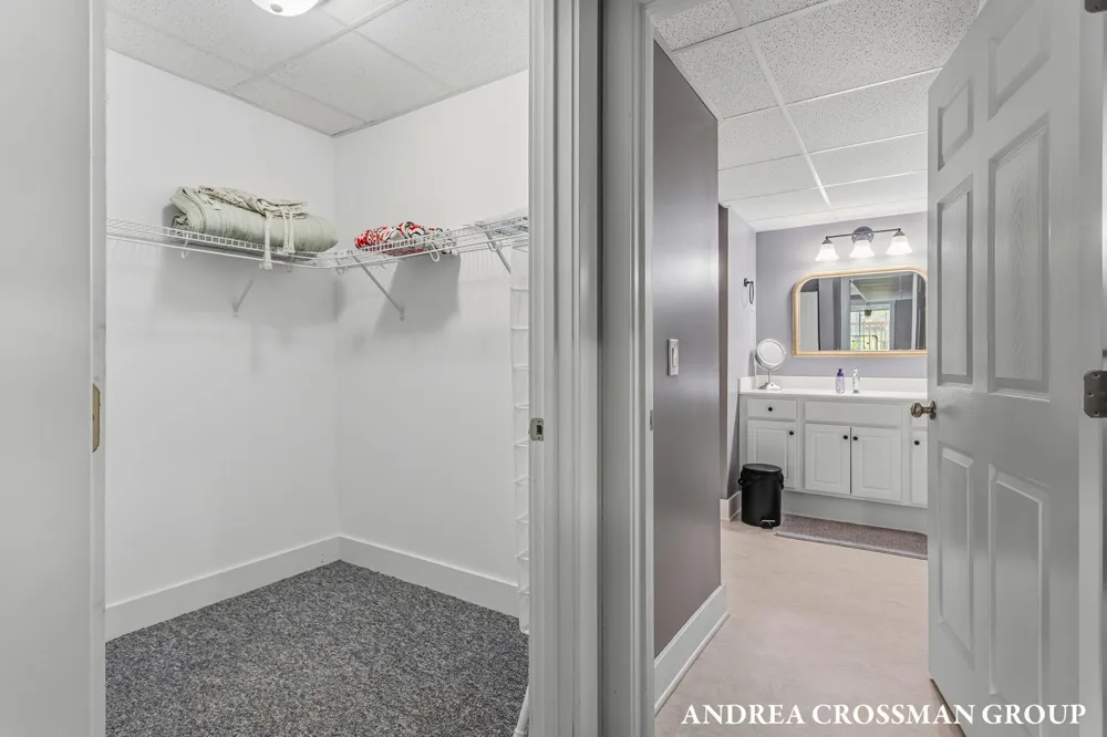 1094 68th Street SE Grand Rapids, MI 49508