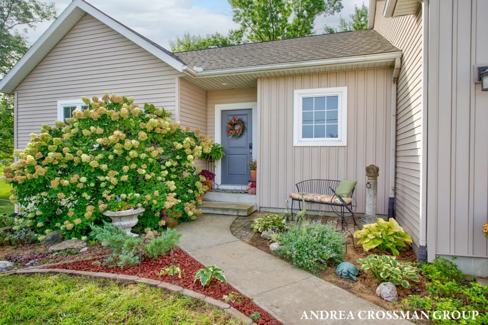 1094 68th Street SE Grand Rapids, MI 49508