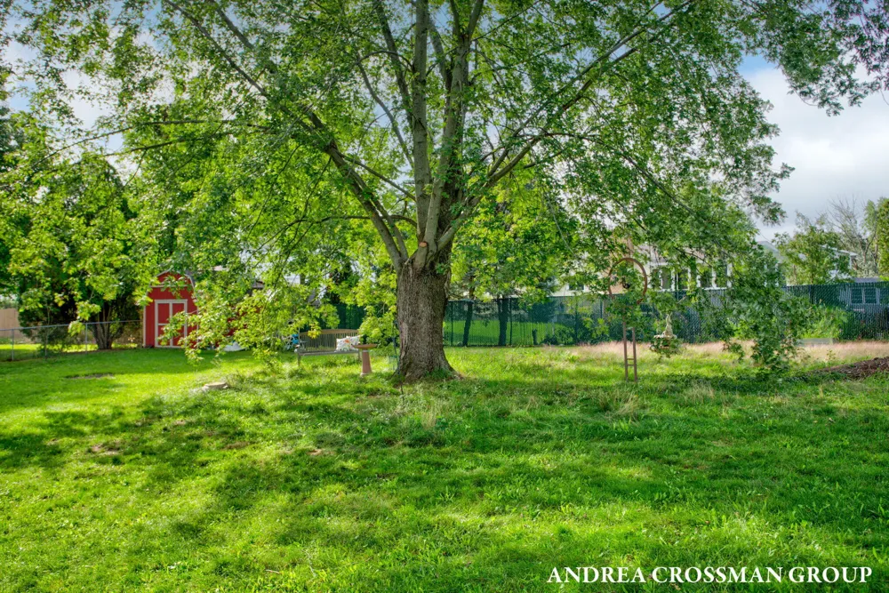 1094 68th Street SE Grand Rapids, MI 49508