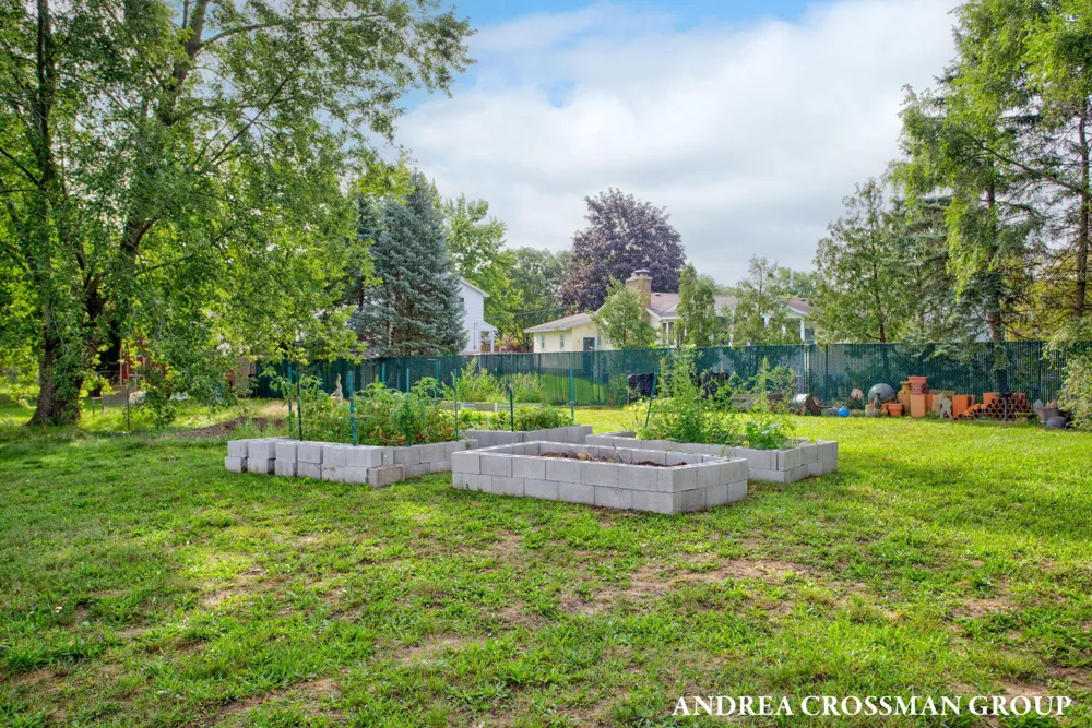 1094 68th Street SE Grand Rapids, MI 49508