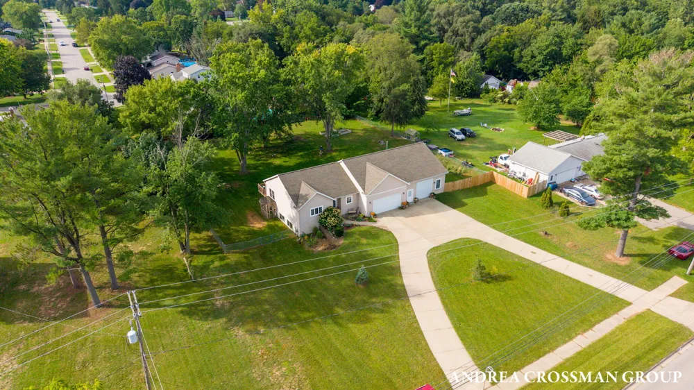 1094 68th Street SE Grand Rapids, MI 49508