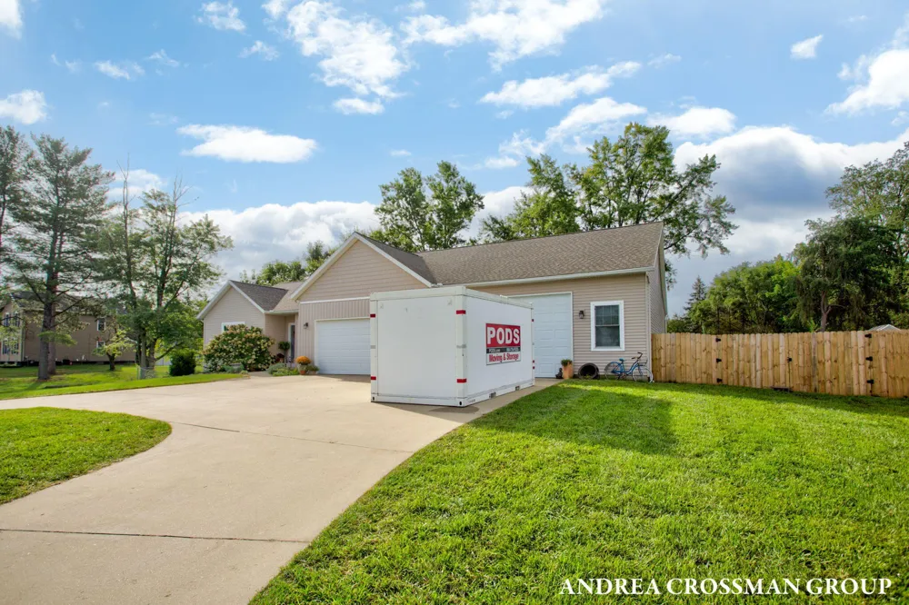 1094 68th Street SE Grand Rapids, MI 49508