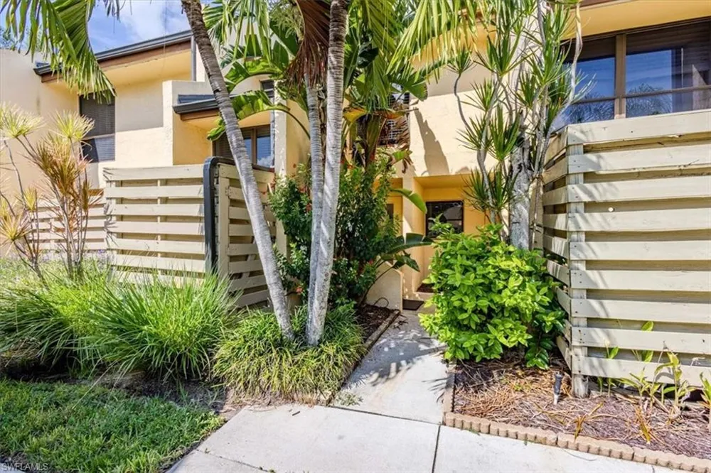 8751 Lateen Lane #102 Fort Myers, FL 33919