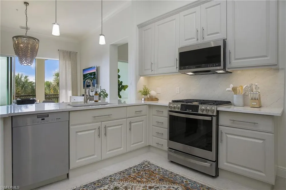 3093 Aviamar Circle #7-203 Naples, FL 34114