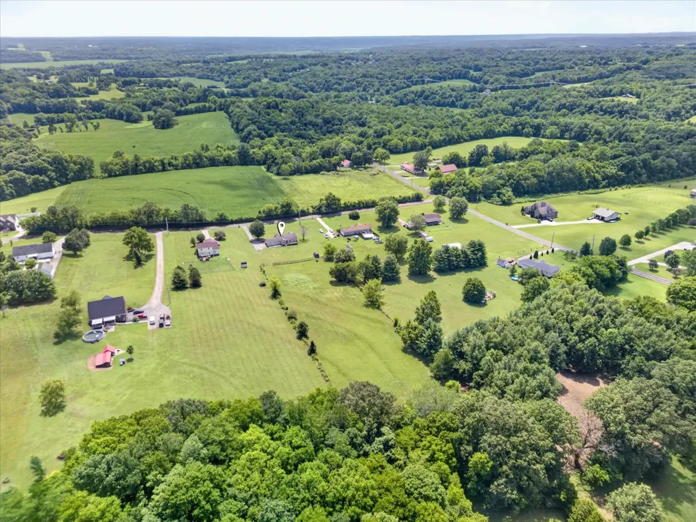 1141 Old Mack Rd Clarksville, TN 37040