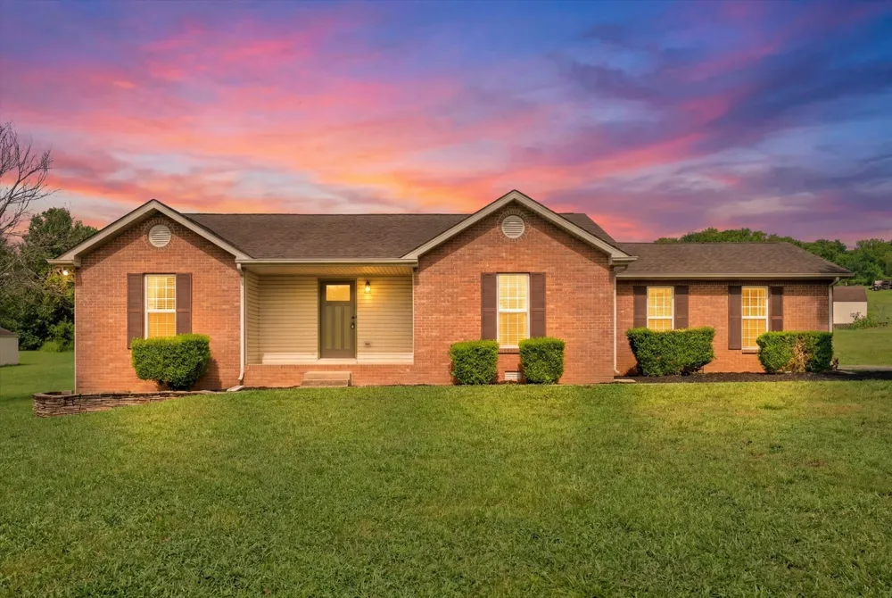 1141 Old Mack Rd Clarksville, TN 37040