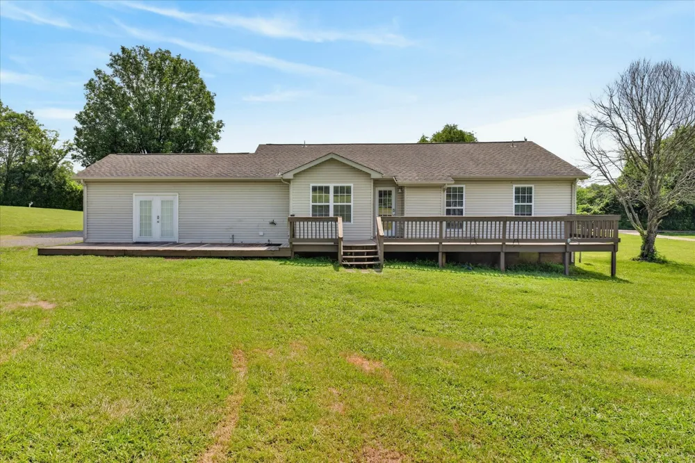 1141 Old Mack Rd Clarksville, TN 37040