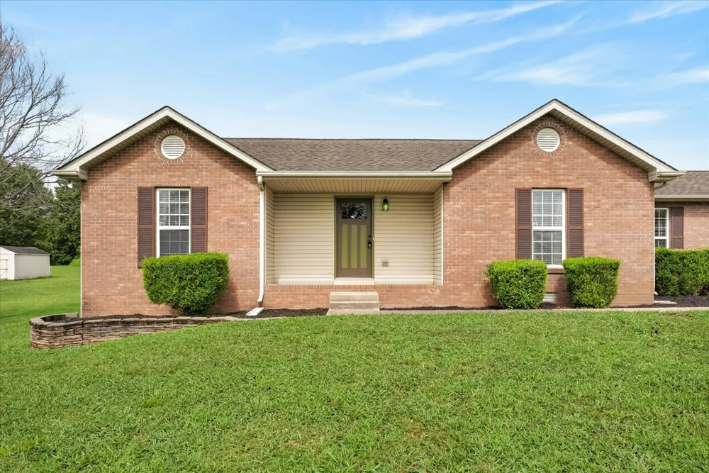 1141 Old Mack Rd Clarksville, TN 37040