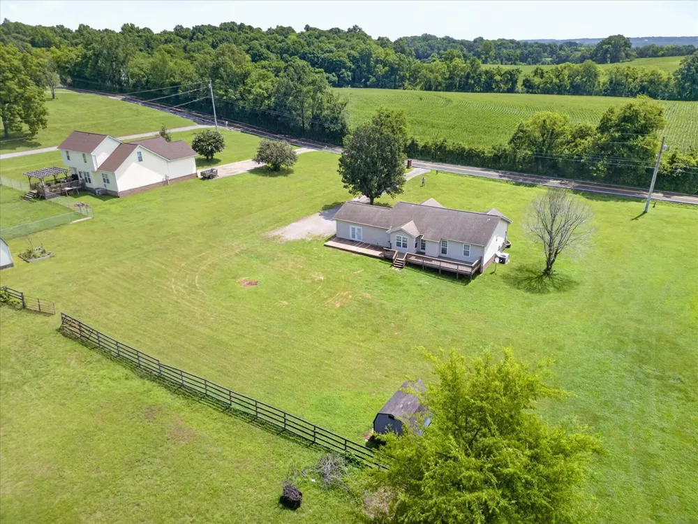 1141 Old Mack Rd Clarksville, TN 37040