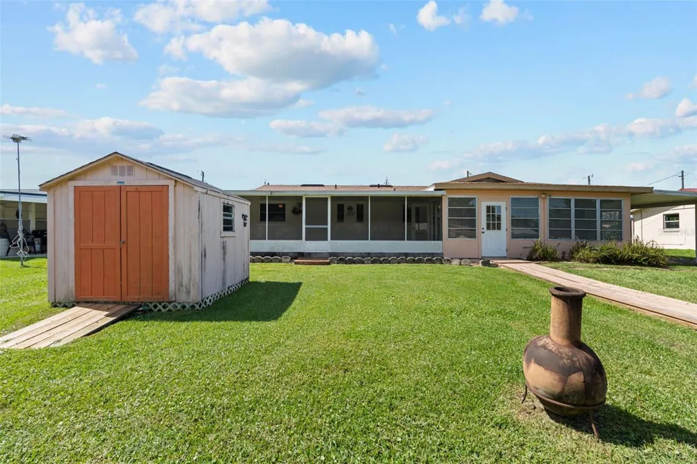 1630 PARADISE LANE Astor, FL 32102
