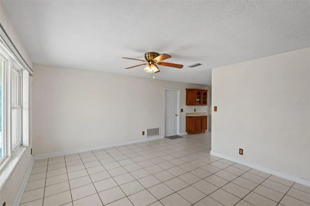 1630 PARADISE LANE Astor, FL 32102