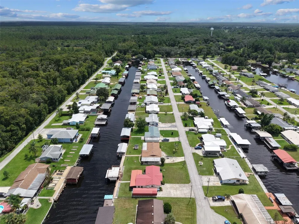 1630 PARADISE LANE Astor, FL 32102