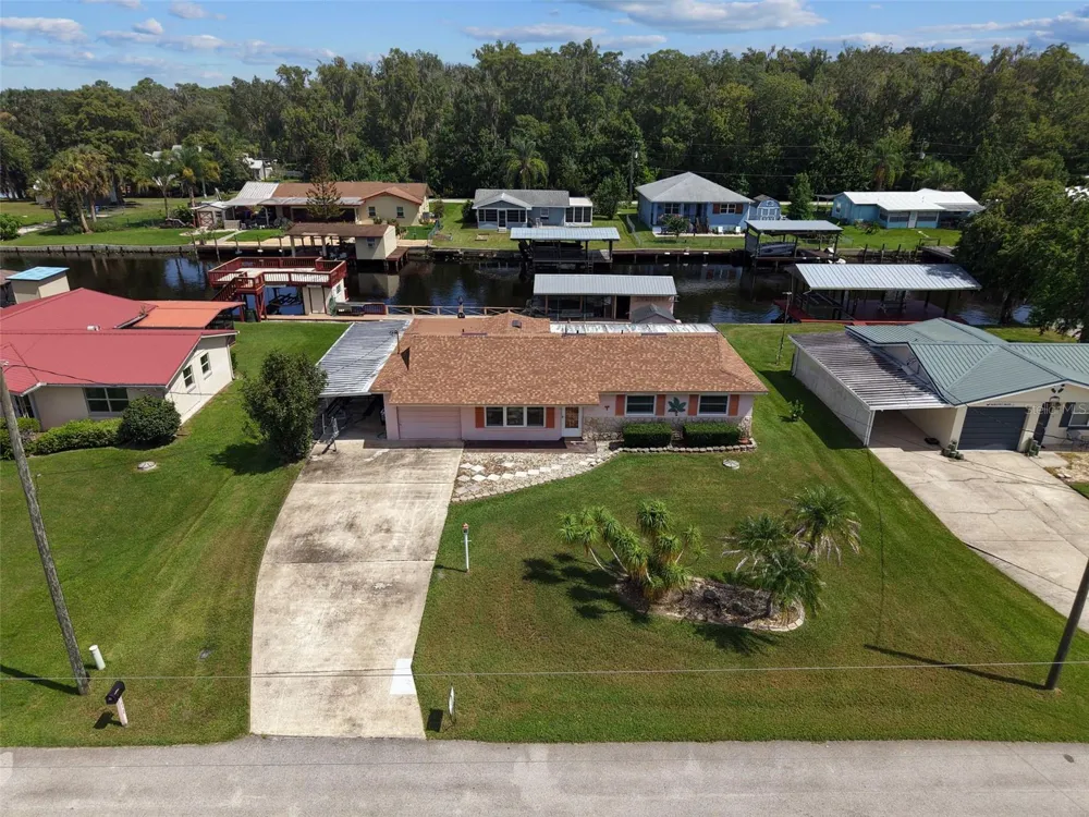 1630 PARADISE LANE Astor, FL 32102