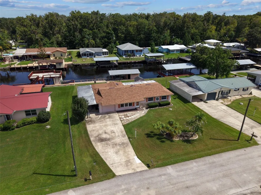 1630 PARADISE LANE Astor, FL 32102