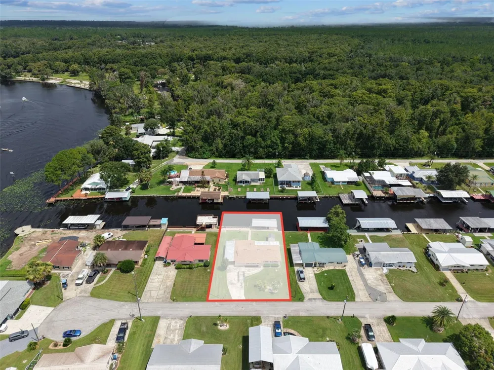1630 PARADISE LANE Astor, FL 32102