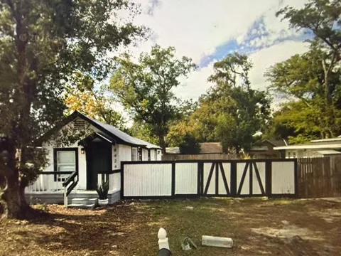 8424 HIGHLAND AVENUE
