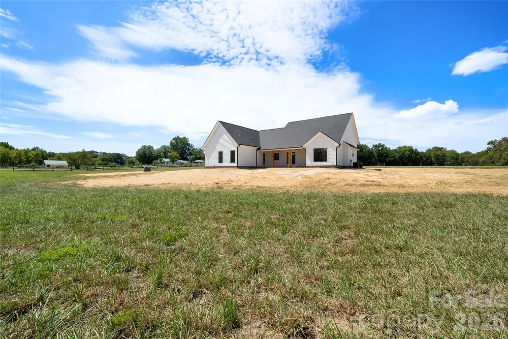1925 Snyders store Road Wingate, NC 28174