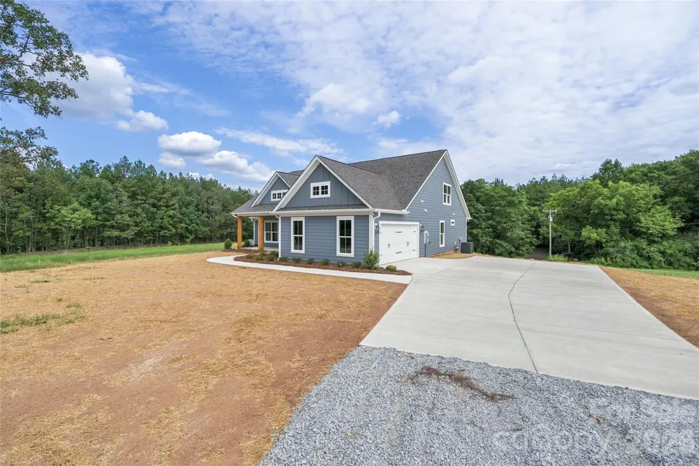 1905 Snyders store Road Wingate, NC 28174