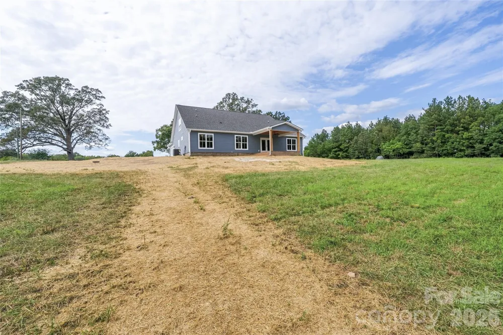 1905 Snyders store Road Wingate, NC 28174