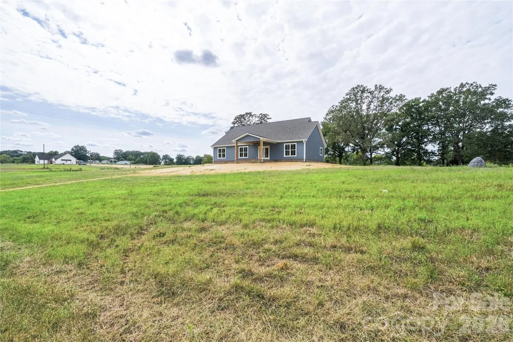 1905 Snyders store Road Wingate, NC 28174