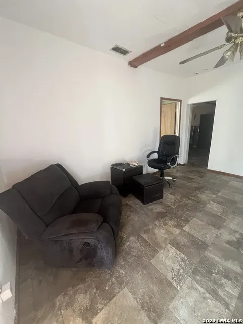 601 Como Uvalde, TX 78801