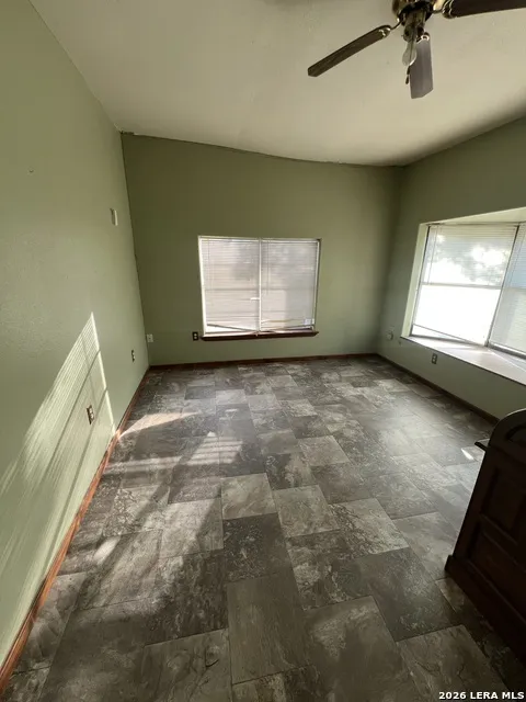 601 Como Uvalde, TX 78801