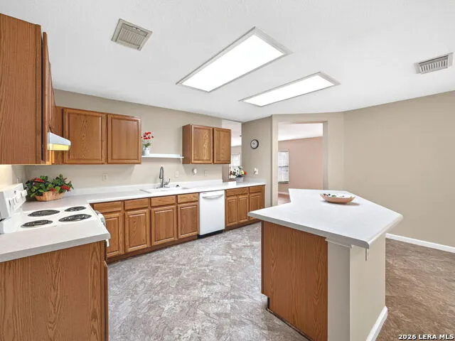 1076 BOXER PASS DR Schertz, TX 78154