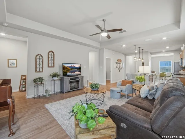 15501 jake crossing San Antonio, TX 78253