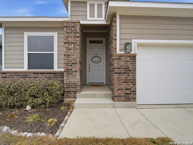 15501 jake crossing San Antonio, TX 78253