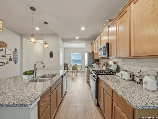 15501 jake crossing San Antonio, TX 78253