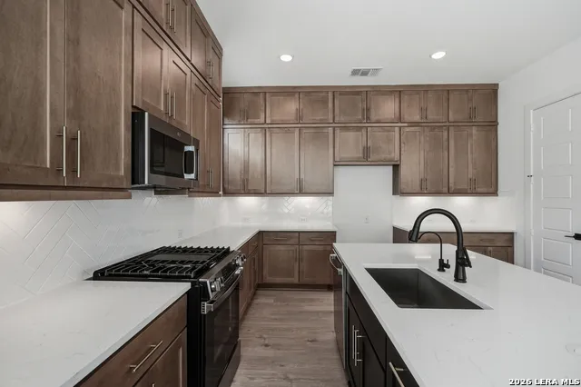 20675 Huebner Rd #515 San Antonio, TX 78258