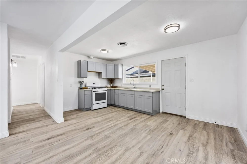 346 Tyree Toliver Street Bakersfield, CA 93307