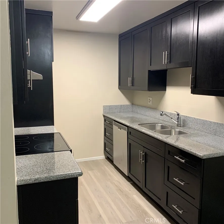 277 Pleasant Street #206 Pasadena, CA 91101