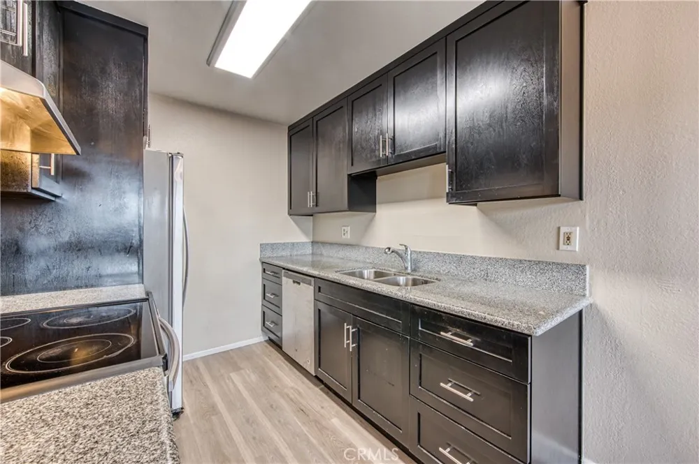 277 Pleasant Street #206 Pasadena, CA 91101
