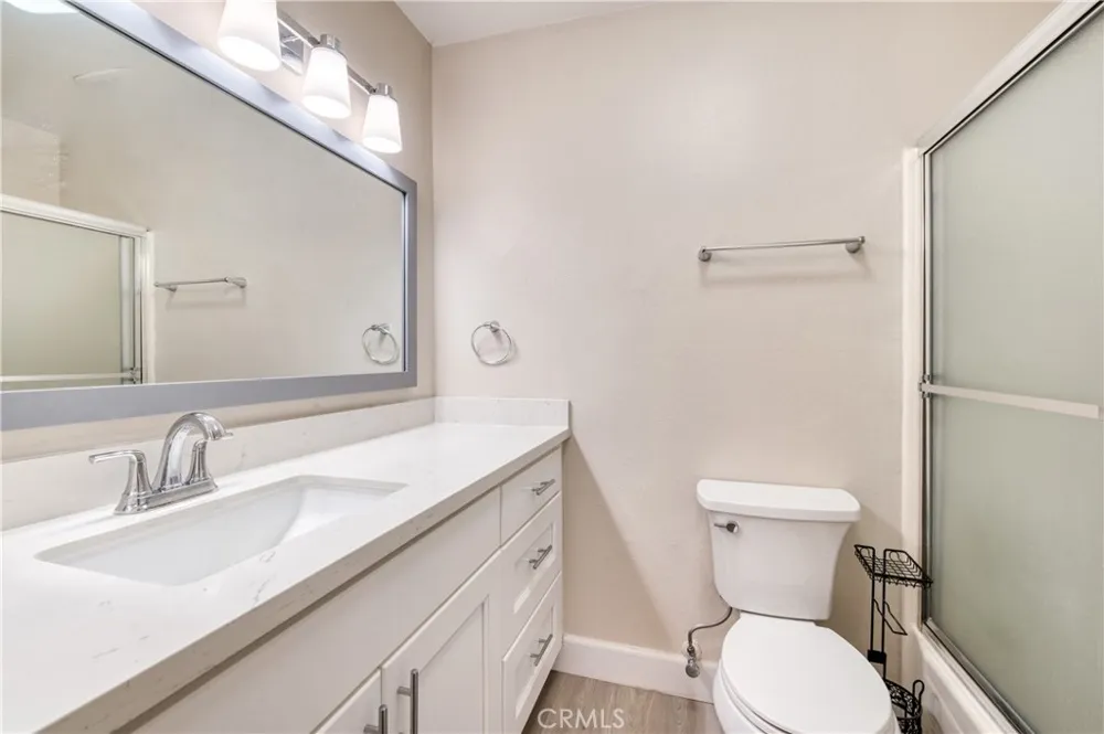 277 Pleasant Street #206 Pasadena, CA 91101