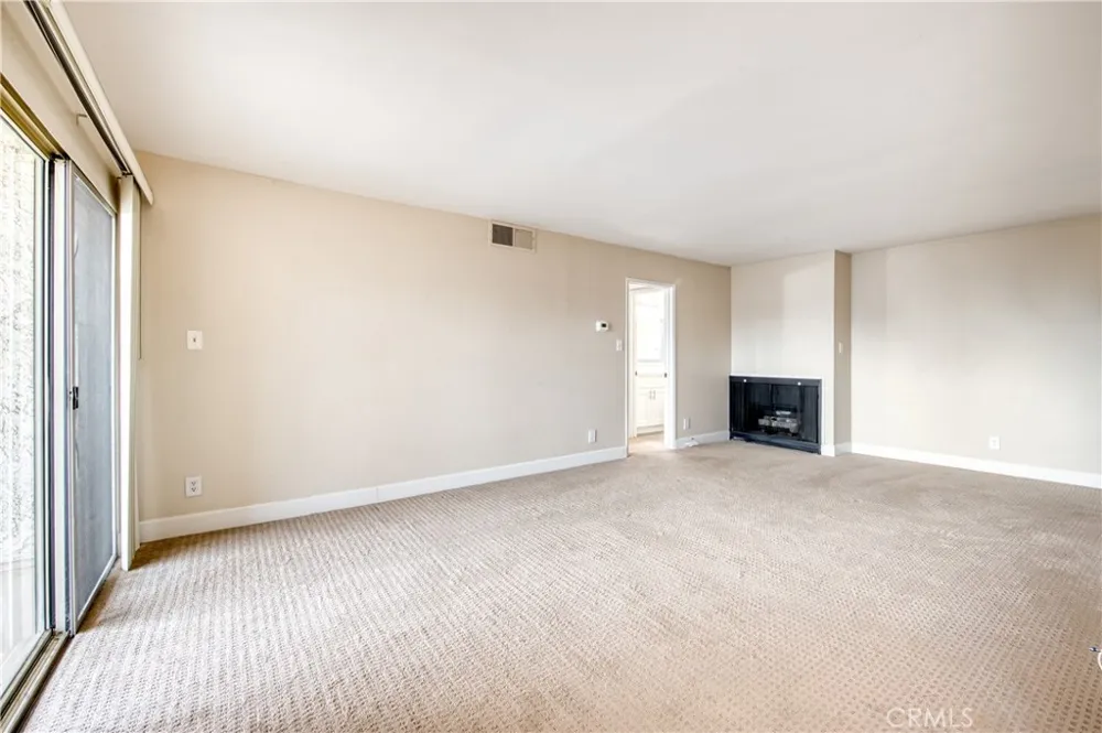 277 Pleasant Street #206 Pasadena, CA 91101