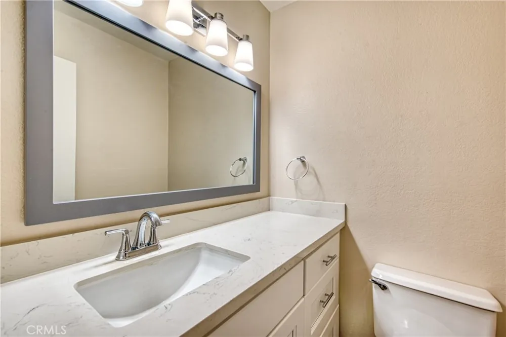 277 Pleasant Street #206 Pasadena, CA 91101