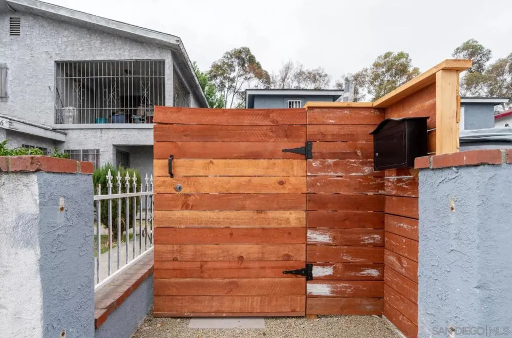 722 E 116Th Los Angeles, CA 90059