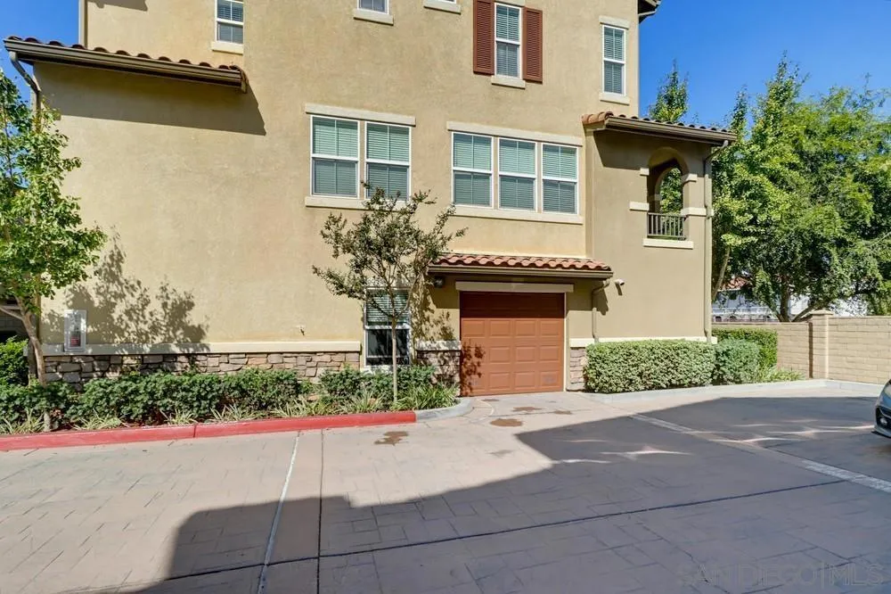 10160 Brightwood Ln #1 Santee, CA 92071