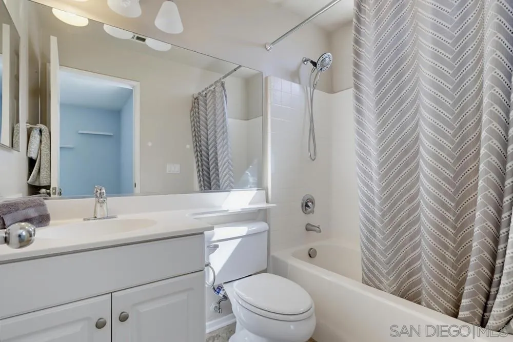 10160 Brightwood Ln #1 Santee, CA 92071