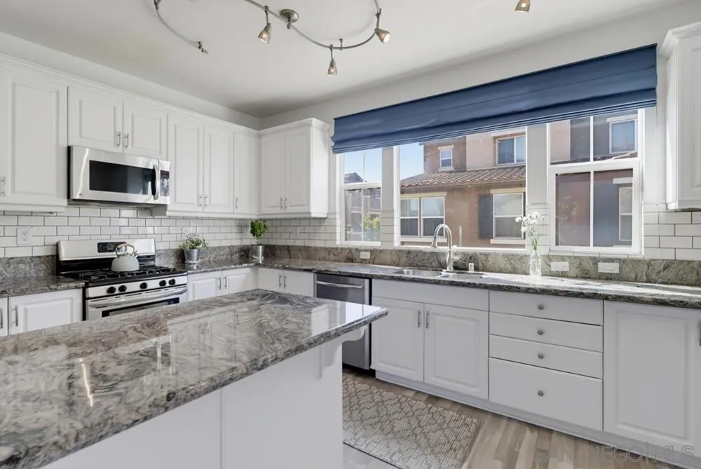10160 Brightwood Ln #1 Santee, CA 92071